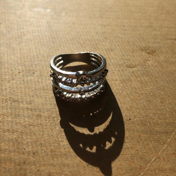 Silver Multi-Layered Ring - Picture 3 of 4